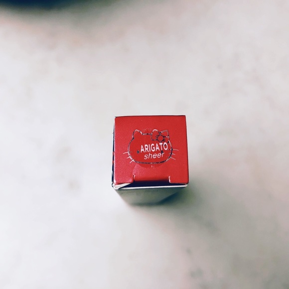 Colourpop x Hello Kitty liquid lipstick in Arigato - Picture 2 of 4